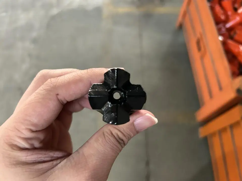 Thread Cross Bit