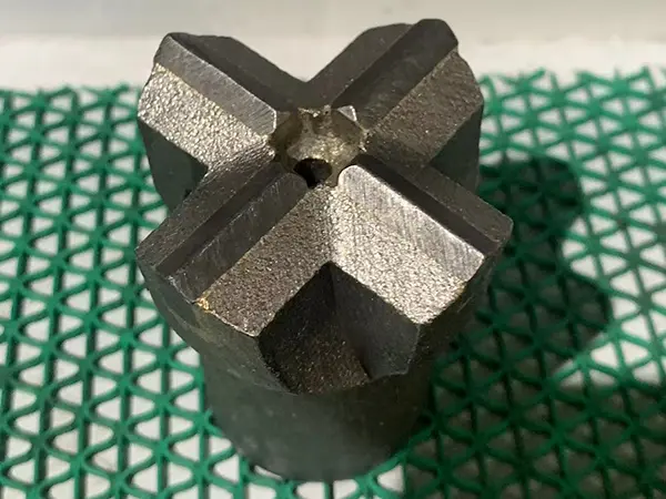Thread Cross Bit